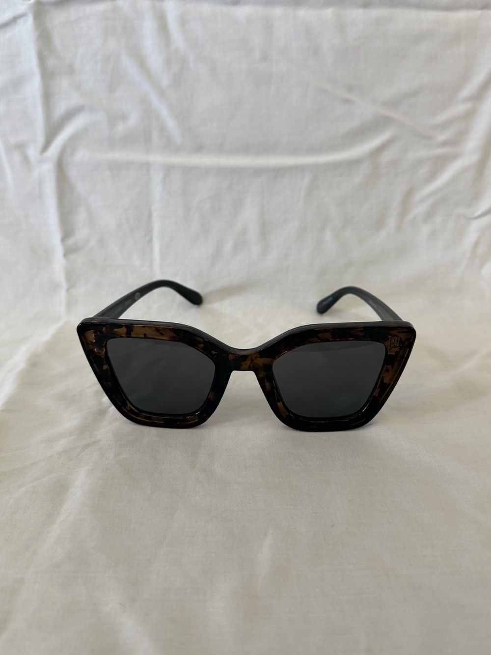 Tortoiseshell Cat Eye Sunglasses - Women Accessories